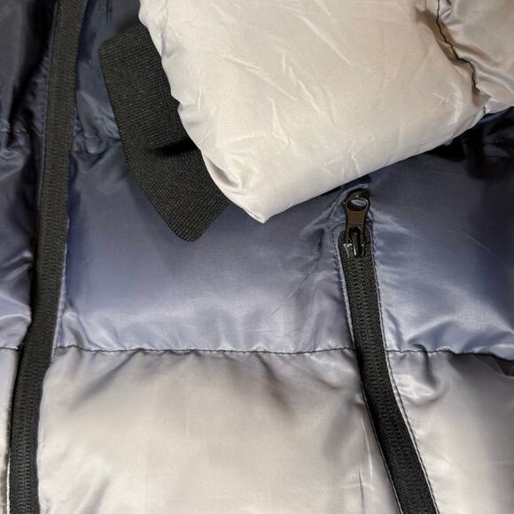 Boys XL Blue Ombre Puffer Jacket Hooded Zip Pockets Winter Coat 100% Polyester - Picture 4 of 8